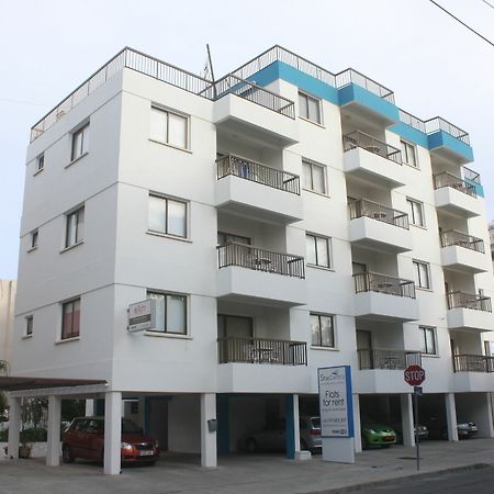 Staycentral Lárnaca Exterior foto