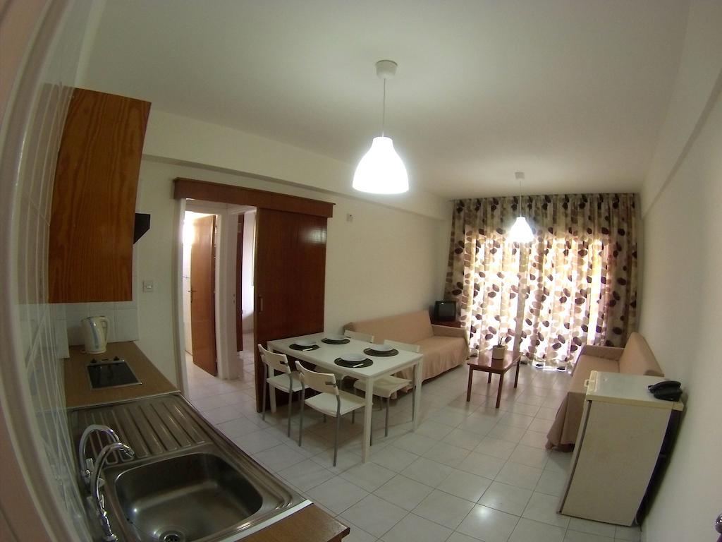 Staycentral Lárnaca Habitación foto